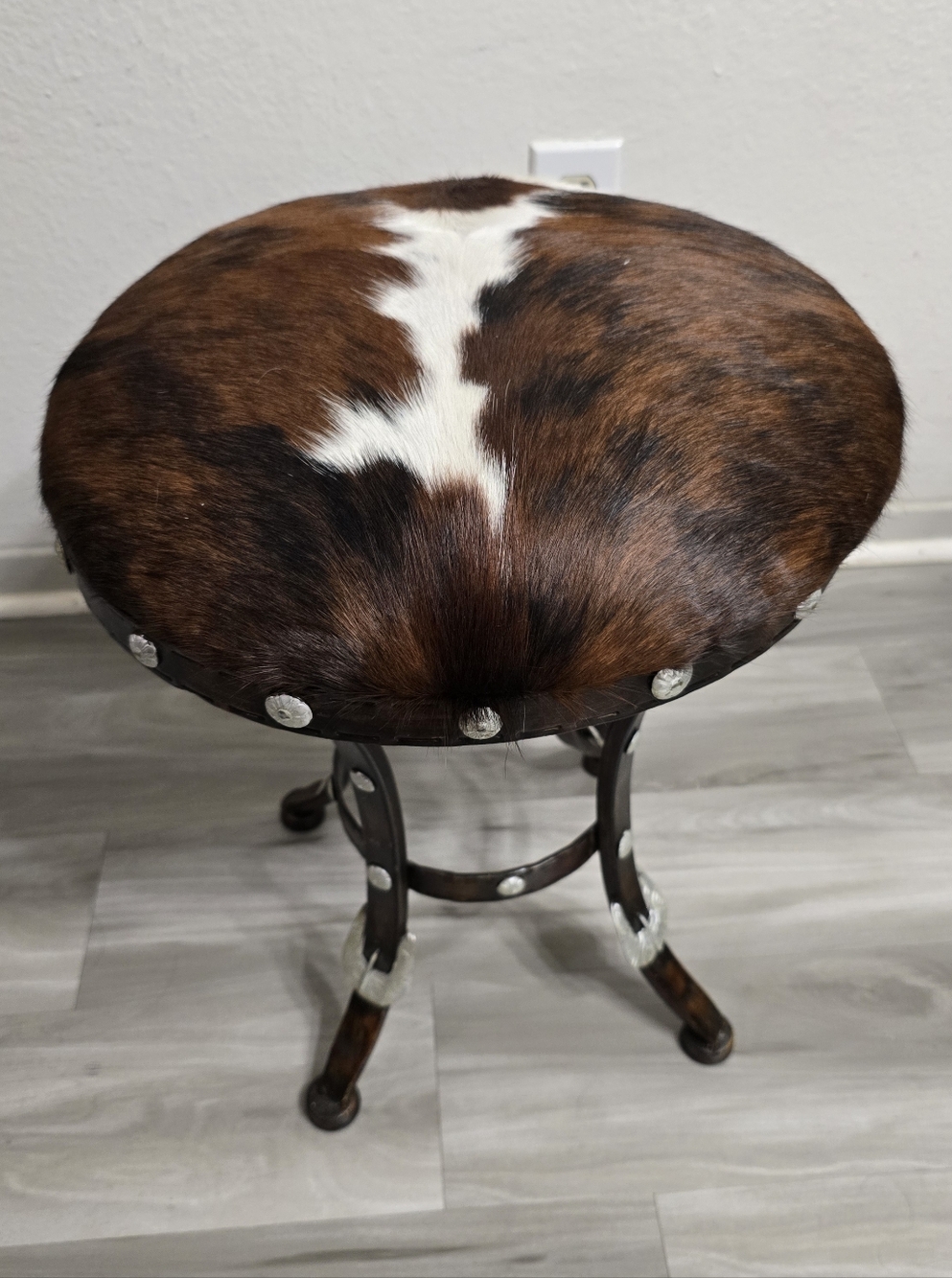 Western Cowhide Belt Foot Stool - Picture 5 of 14